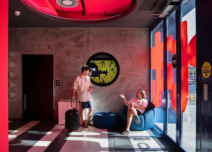 Amistat City Hostel Barcelona